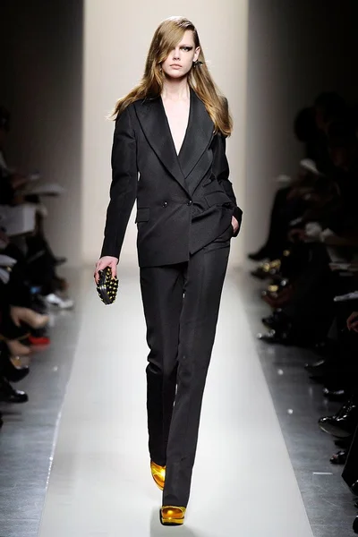 Look 29